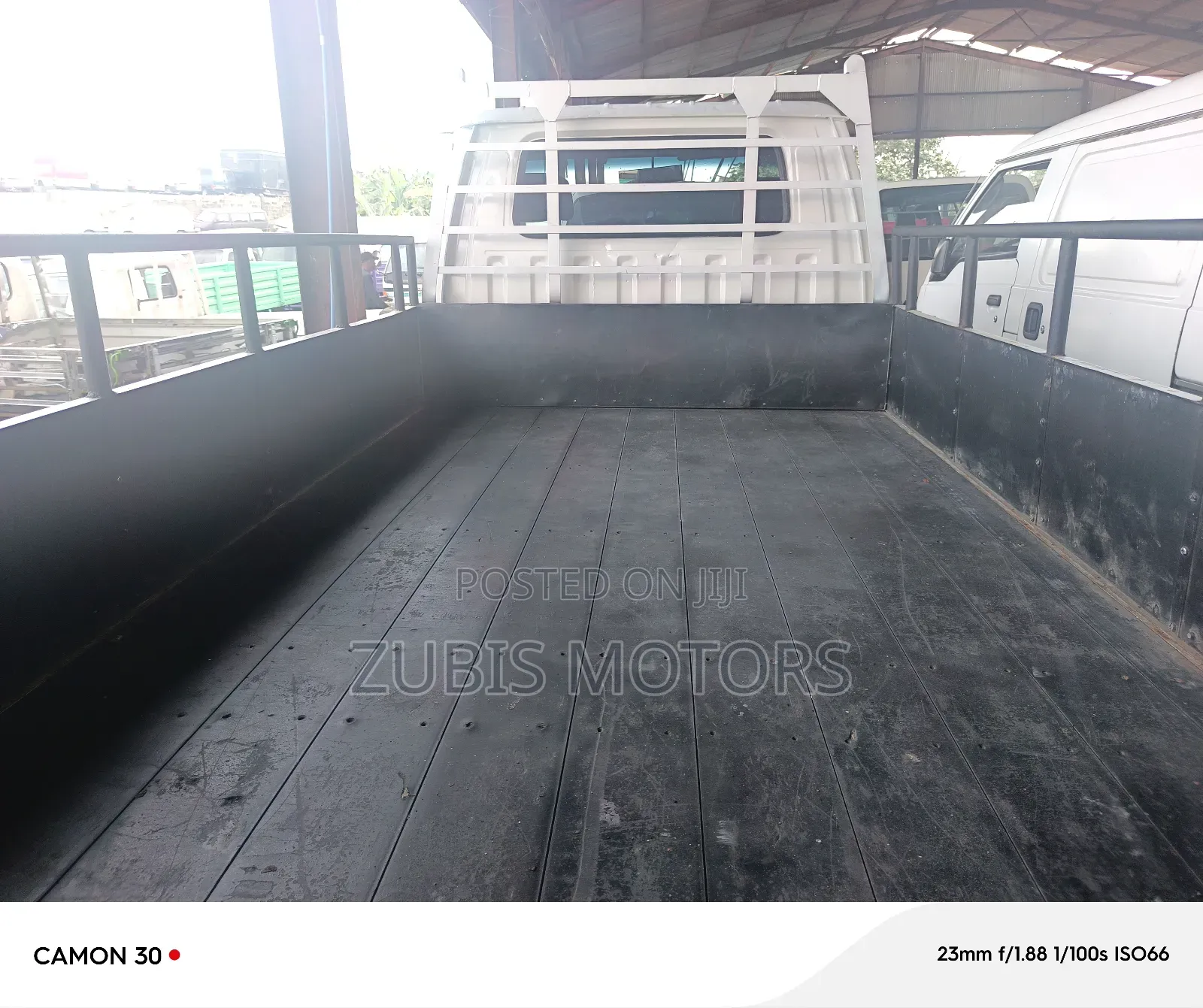 Mitsubishi Delica 2005 White