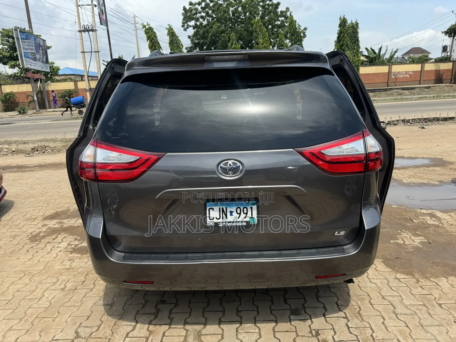 Toyota Sienna 2016 Gray
