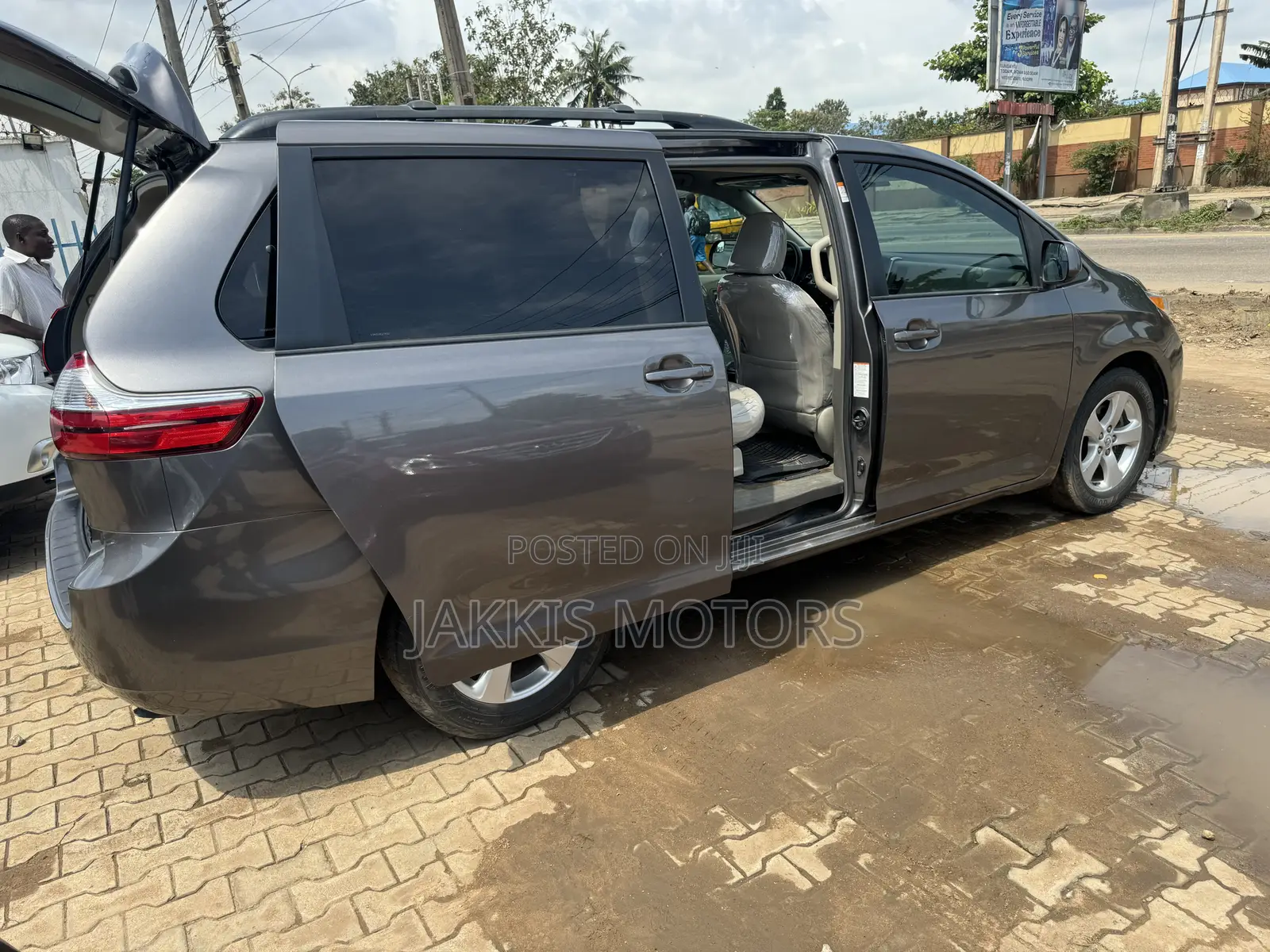 Toyota Sienna 2016 Gray