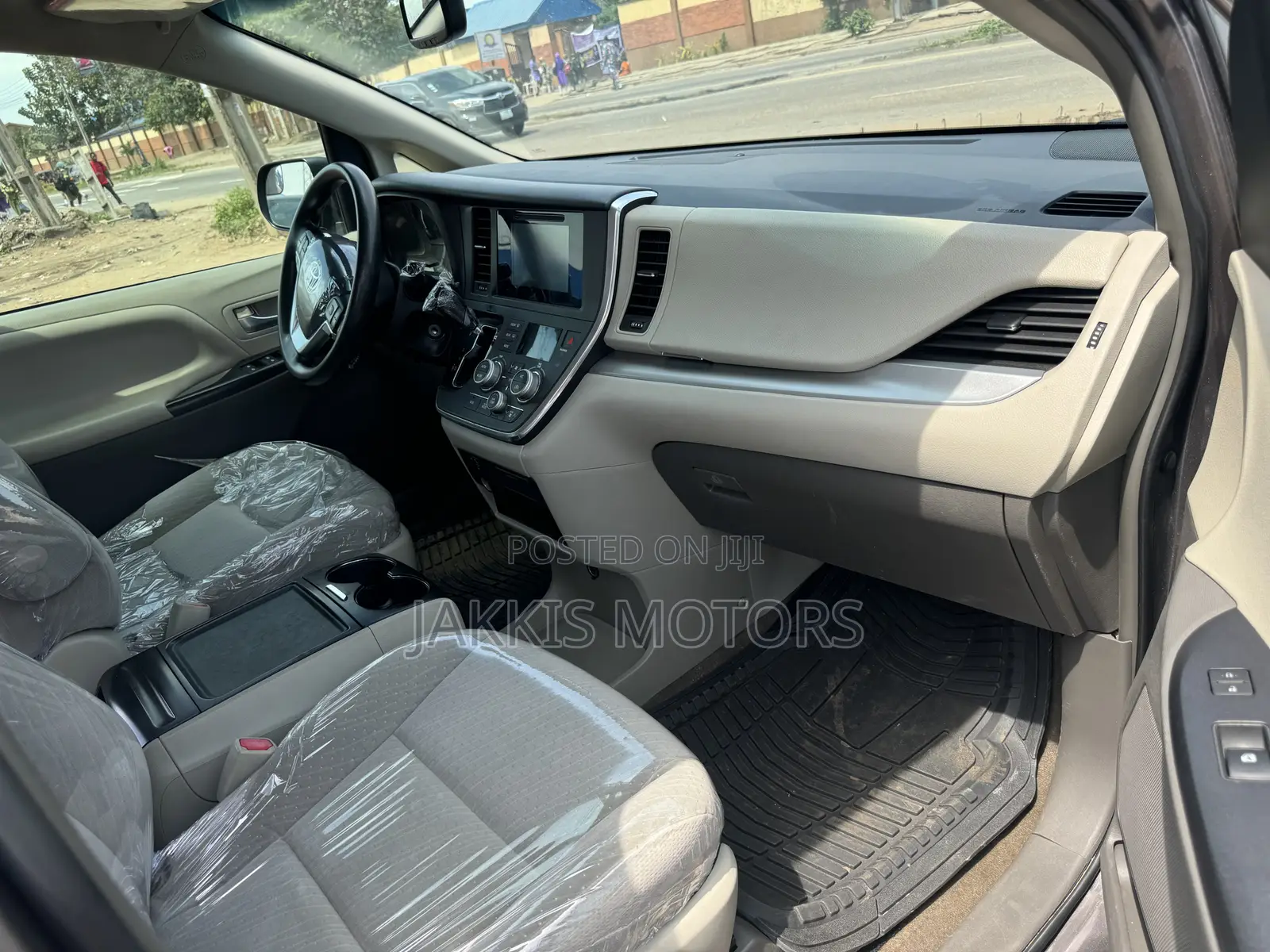 Toyota Sienna 2016 Gray