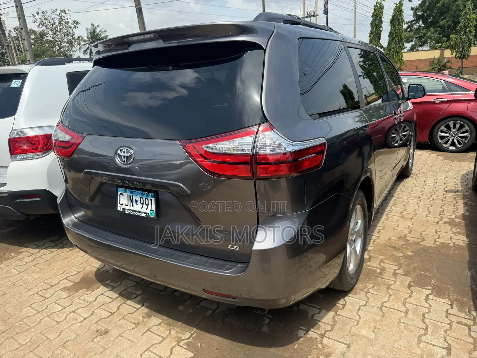 Toyota Sienna 2016 Gray