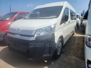 Toyota HiAce 2022 Silver