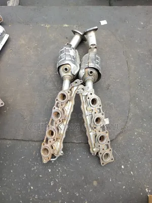 Lx570 Lexus Land Cruiser V8 2016 Catalytic Converter Exhaust Pot.