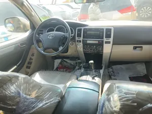Toyota 4-Runner Limited 2008 Gold