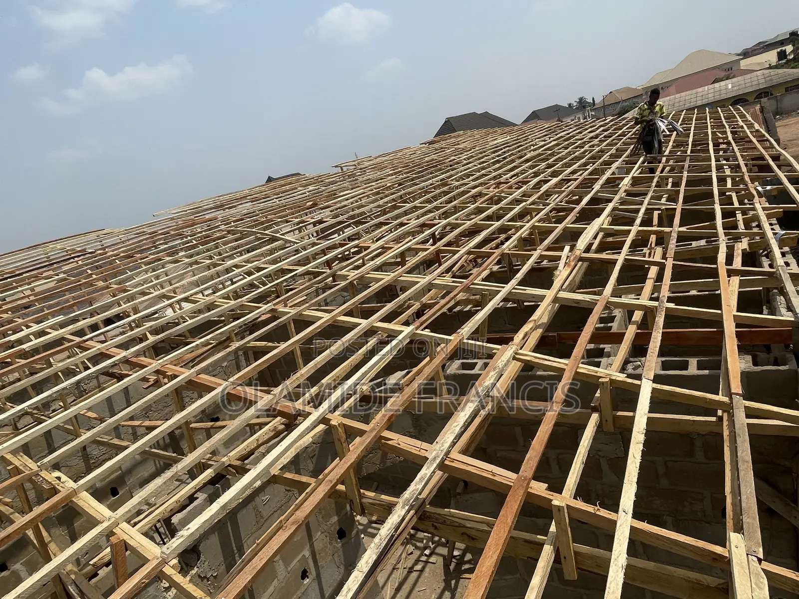Professional Roofer,Wood-Work and Aluminum Parapet Installation