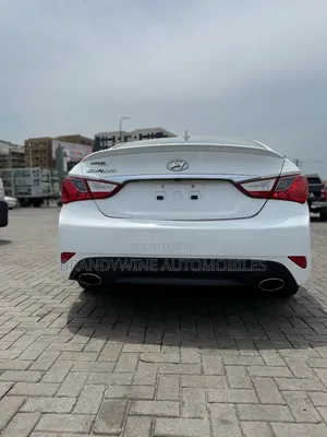 Hyundai Sonata SE 4dr Sedan (2.4L 4cyl 6A) 2014 White
