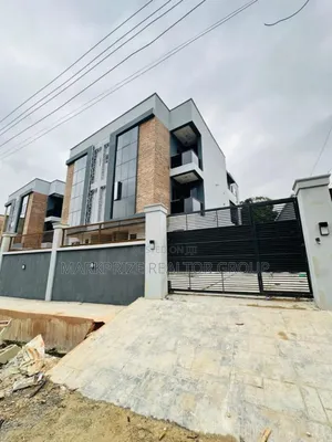 4bdrm Duplex in Opebi Lagos for sale