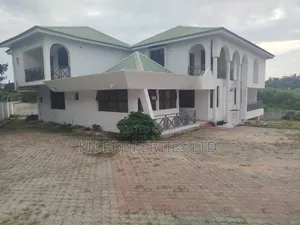 16bdrm Duplex in Diplomatic Zone, Asokoro for rent