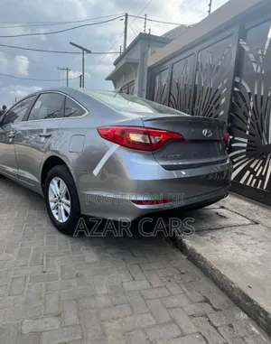 Hyundai Sonata Sport 4dr Sedan (2.4L 4cyl 6A) 2015 Gray