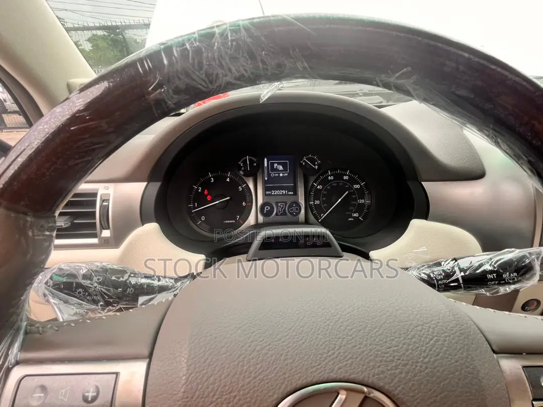 Lexus GX 2014 White