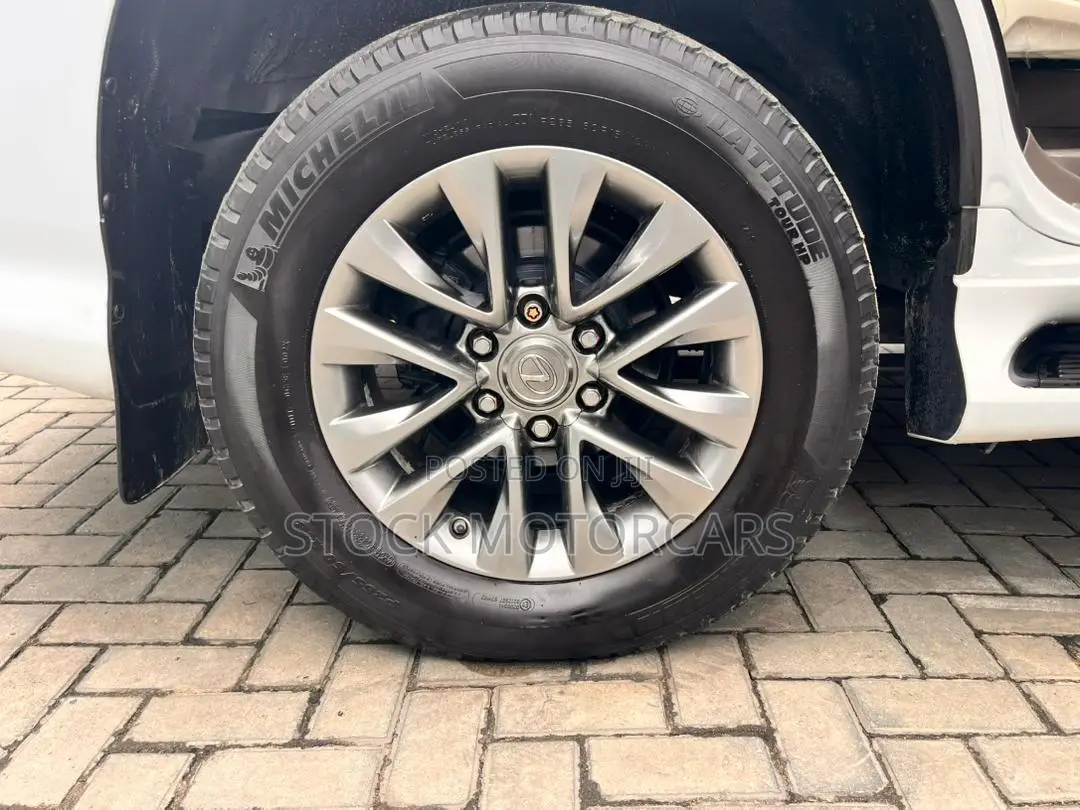 Lexus GX 2014 White