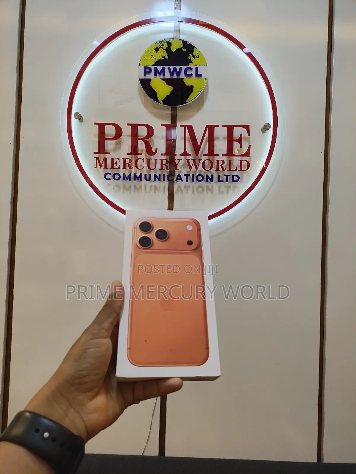 New Apple iPhone 17 Pro Max 256 GB Orange