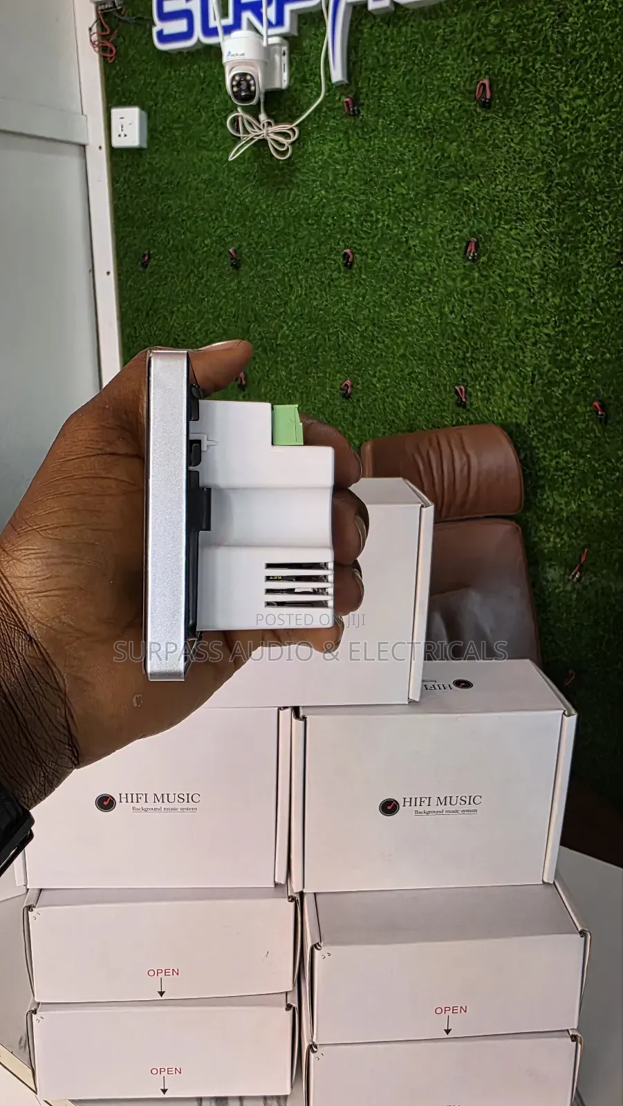 Smart Wall Amplifier