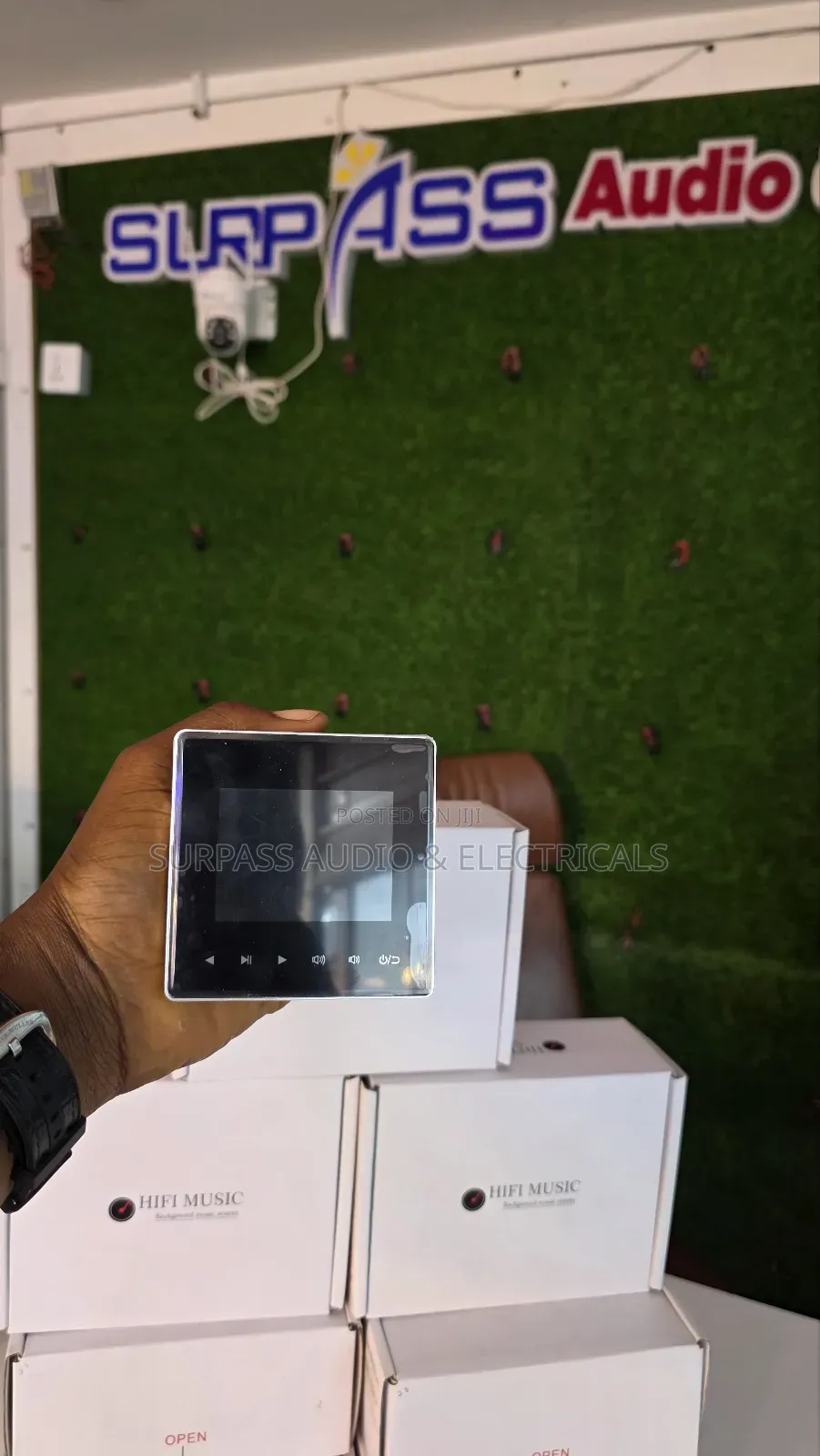 Smart Wall Amplifier