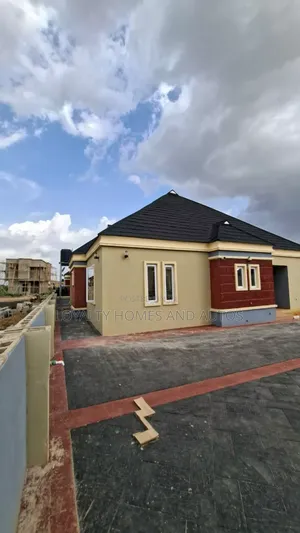 Furnished 5bdrm Bungalow in Bluestone Garden, Obafemi-Owode for sale