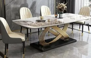Dinning Table by 6 Seater