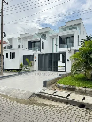 Furnished 5bdrm Duplex in Lekki Phase 1 for sale