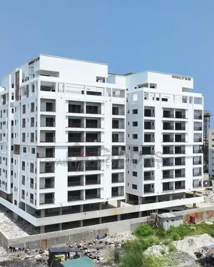 Furnished 3bdrm Apartment in Lekki Phase 1 for sale