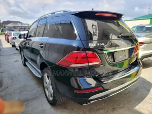 Mercedes-Benz GLE-Class 2016 Black