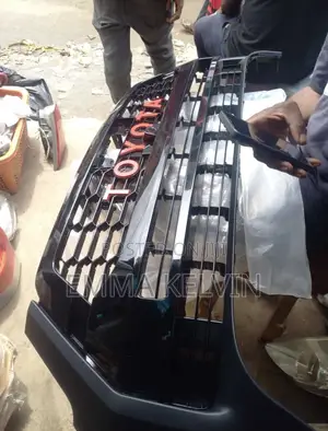 Complete Front Grill for Toyota Hilux 2020 Model