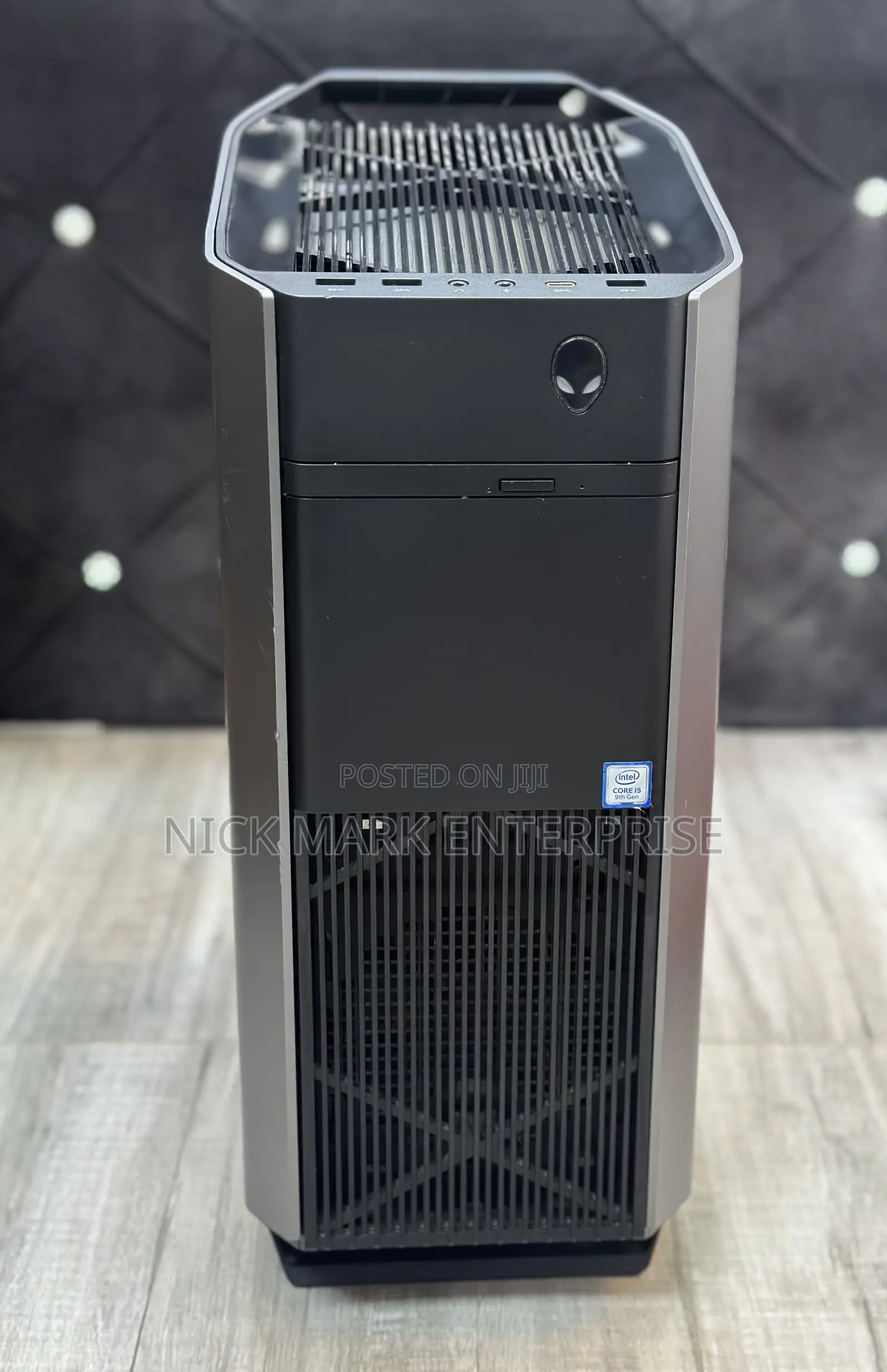 Desktop Computer Dell Aurora 24GB Intel Core i5 SSD 1T