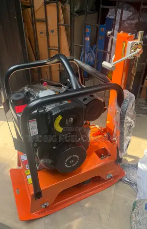 Strong C180 Diesel Engine Plate Compactor Machine Reversible