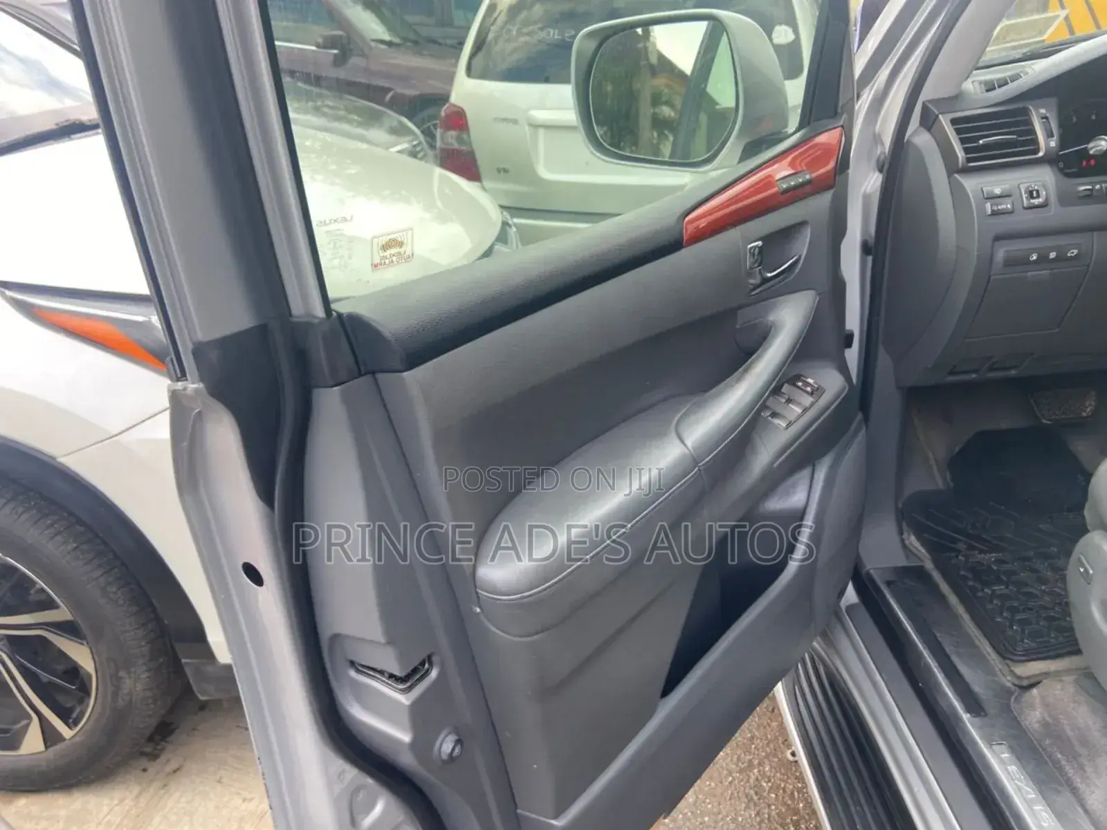 Lexus LX 570 2010 Silver