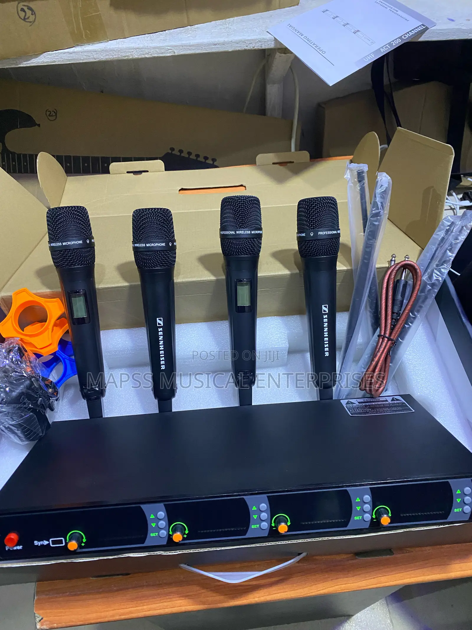 Sennheiser SKM 9000 Wireless Microphone System
