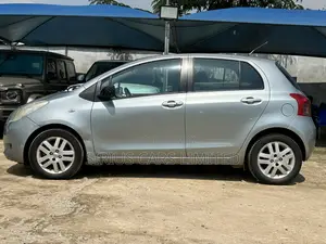 Toyota Yaris HB 1.8 TS 2009 Gray