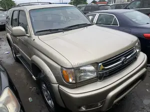Toyota 4-Runner 2001 Gold