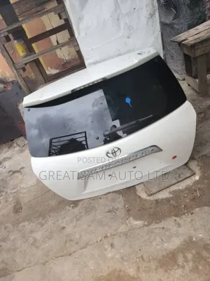 Toyota Highlander 2012 Model Complete Booth