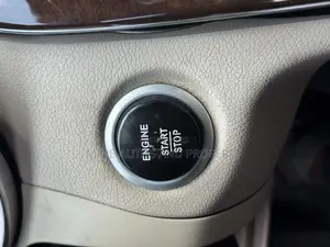 Mercedes-Benz C300 2016 Black