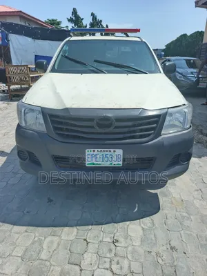 Toyota Hilux 2014 White