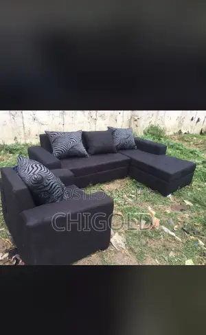 Black Living Room L Shaped With Single Is Available