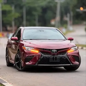 Toyota Camry XSE V6 (3.5L V6 8A) 2019 Red