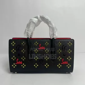 2025 New Fashion Leisure Retro Hollow Luxury Bag Large Capacity