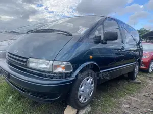Toyota Previa 2000 Blue