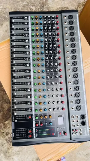 Yamaha 16 Channels Console Mixer Ct-16 Big Name  