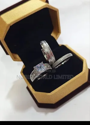 Silver Colour Non Tarnish Titanium Proposal/Wedding Rings
