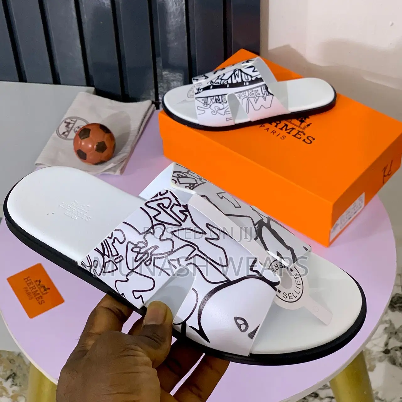 Classic Hermes Leather Slipers 40-46 Available