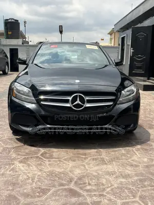 Mercedes-Benz C300 2017 Black