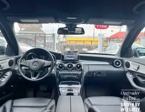 Mercedes-Benz C300 2017 Black