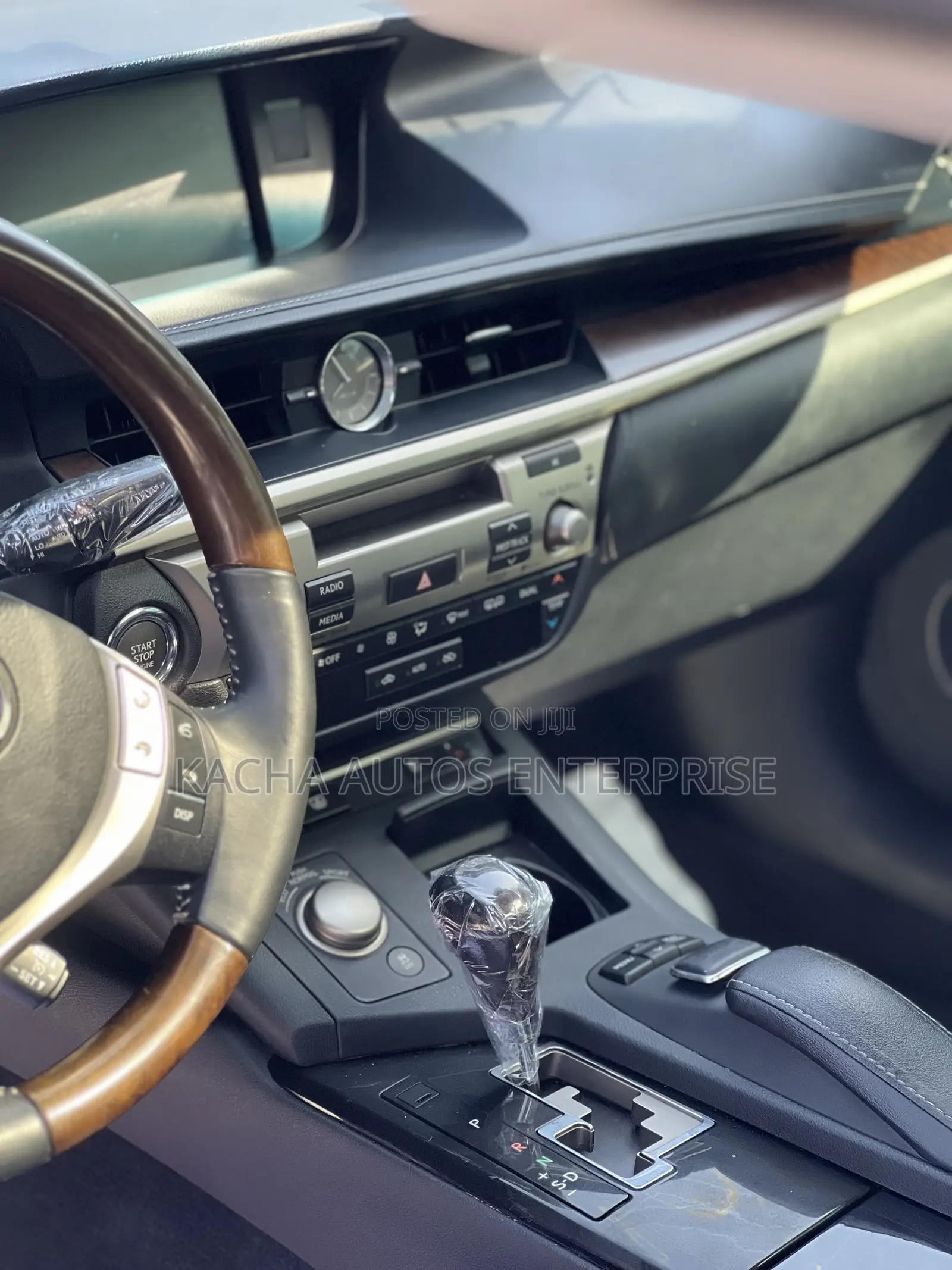 Lexus ES 2013 Black
