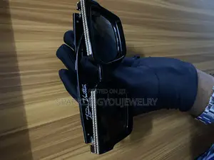 Louis Vuitton Glass