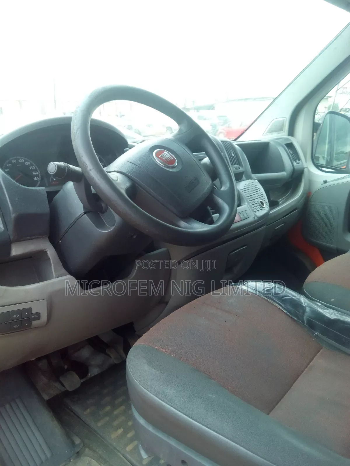 Fiat Ducato 2010 Pink