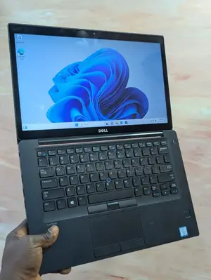 Laptop Dell Latitude 7390 8GB Intel Core I5 SSD 256GB