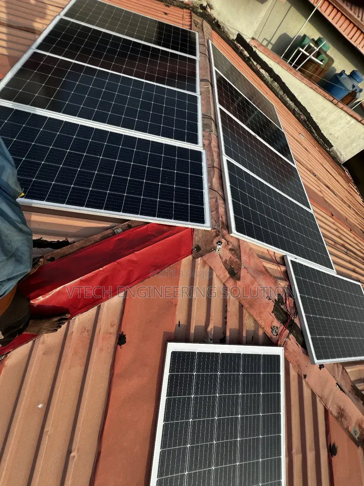Professional Solar System Installer/Repair Engineer