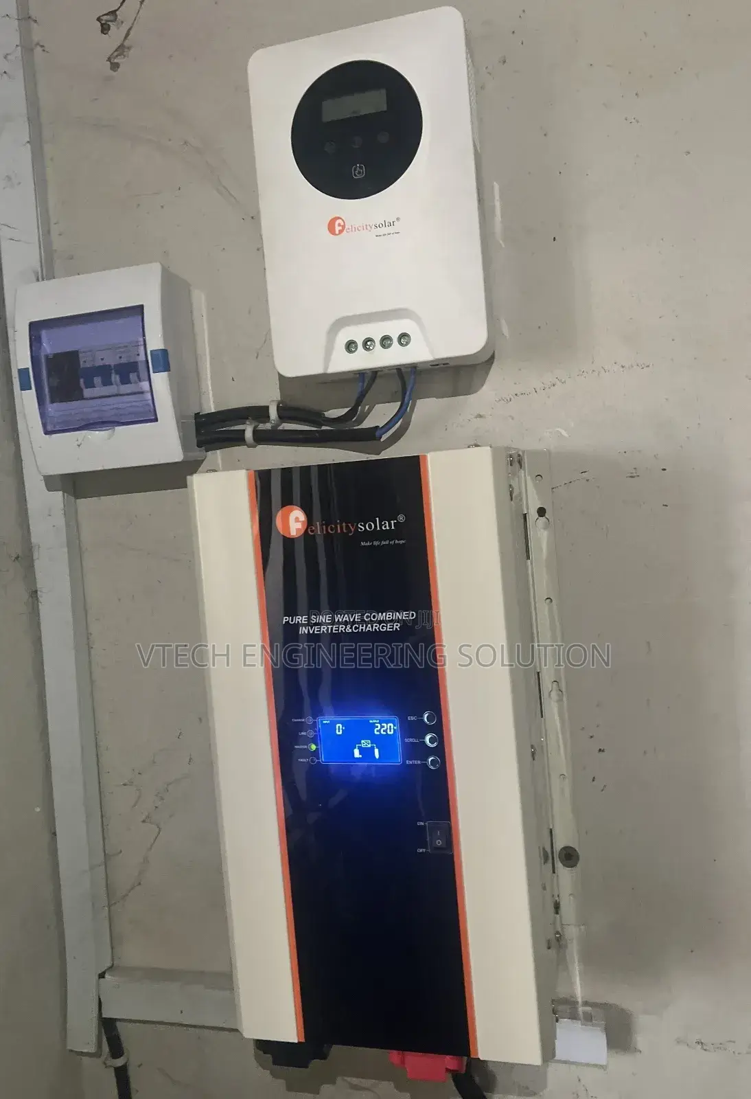 Professional Solar System Installer/Repair Engineer