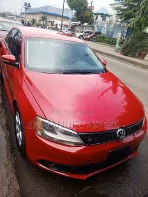 Volkswagen Jetta 4dr Sedan (2.0L 4cyl 5M) 2014 Red