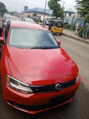 Volkswagen Jetta 4dr Sedan (2.0L 4cyl 5M) 2014 Red